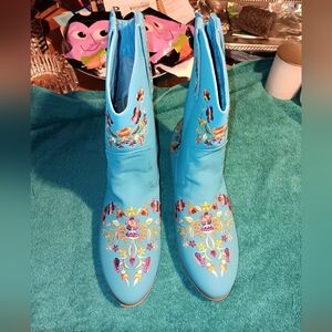 Embroidered Turquoise Cowgirl Boots Sz 11 But Fit Like A 10
